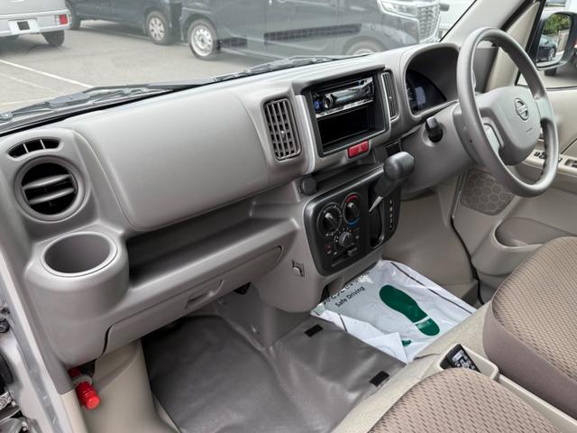 ＮＶ１００クリッパーバン ＤＸ　ＧＬセーフティパッケージ　ハイルーフ　キーレス　前パワーウィンドウ　電格ミラー　衝突被害軽減ブレーキ　ＥＴＣ　ドライブレコーダー　両側スライドドア　プライバシーガラス　クリアランスソナー　記録簿（25枚目）