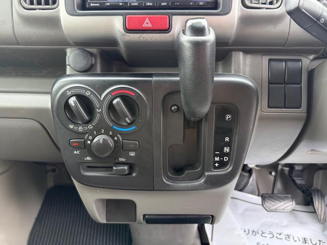 ＮＶ１００クリッパーバン ＤＸ　ＧＬエマージェンシーブレーキパッケージ　ハイルーフ　５ＡＧＳ　２ｎｄ発進　前パワーウィンドウ　電格ミラー　社外ナビ　バックカメラ　ｂｌｕｅｔｏｏｔｈ　ハロゲンライト　プライバシーガラス　衝突被害軽減ブレーキ　記録簿（29枚目）