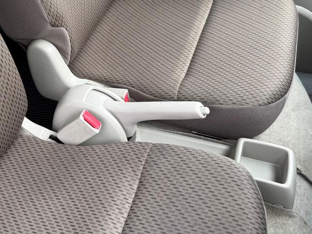 ＮＶ１００クリッパーバン ＤＸ　ＧＬエマージェンシーブレーキパッケージ　ハイルーフ　５ＡＧＳ　２ｎｄ発進　前パワーウィンドウ　電格ミラー　社外ナビ　バックカメラ　ｂｌｕｅｔｏｏｔｈ　ハロゲンライト　プライバシーガラス　衝突被害軽減ブレーキ　記録簿（35枚目）