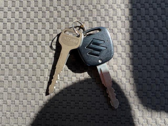 エブリイ ジョイン　ハイルーフ　キーレス　前後パワーウィンドウ　電格ミラー　４ＡＴ　社外ナビ　Ｂｌｕｅｔｏｏｔｈ　ＥＴＣ　プライバシーガラス　ハロゲンライト　両側スライドドア（7枚目）