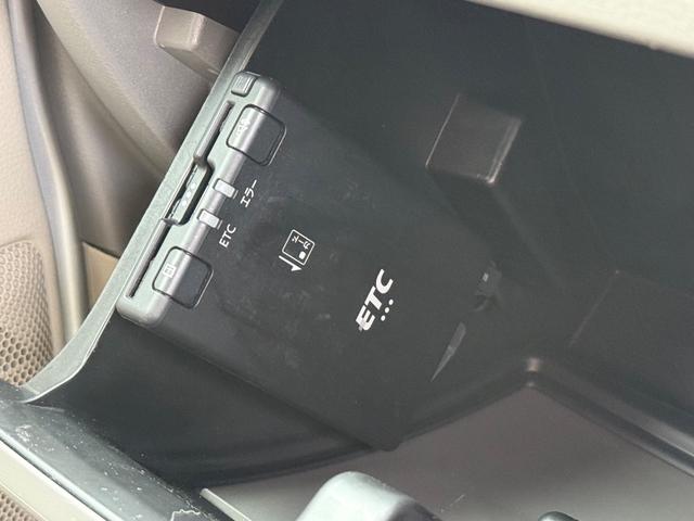 ＮＶ１００クリッパーバン ＧＸ　ハイルーフ　キーレス　前後パワーウィンドウ　電格ミラー　衝突被害軽減ブレーキ　セーフティＰＫＧ　ハロゲンライト　クリアランスソナー　純正ナビ　ｂｌｕｅｔｏｏｔｈ　フルセグ　ＥＴＣ　バックカメラ　記録簿（7枚目）