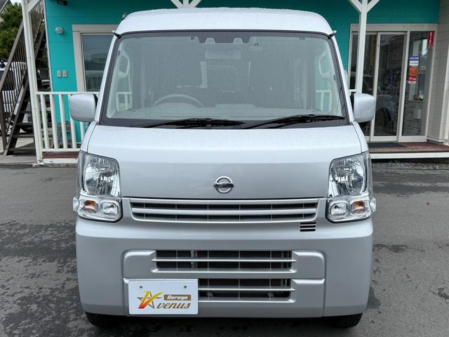 ＮＶ１００クリッパーバン ＧＸ　ハイルーフ　キーレス　前後パワーウィンドウ　電格ミラー　衝突被害軽減ブレーキ　セーフティＰＫＧ　ハロゲンライト　クリアランスソナー　純正ナビ　ｂｌｕｅｔｏｏｔｈ　フルセグ　ＥＴＣ　バックカメラ　記録簿（11枚目）