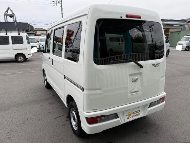 ハイゼットカーゴ ＤＸ　ＳＡＩＩＩ　ハイルーフ　４ＷＤ　キーレス　前パワーウィンドウ　衝突被害軽減ブレーキ　ＥＴ　Ｃ　クリアランスソナー　両側スライドドア　プライバシーガラス　スマートアシスト　記録簿（17枚目）