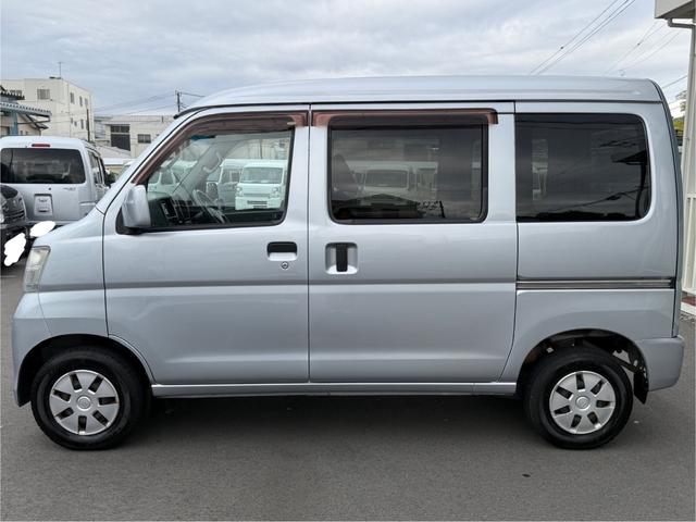 ハイゼットカーゴ クルーズ ビジネスパッケージ ハイルーフ キーレス 前パワーウィンドウ 電格ミラー プライバシーガラス 両側スライドドア ハロゲンライト 軽貨物 商用バン 軽自動車(13枚目)