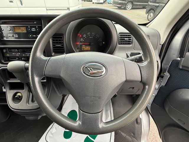 ハイゼットカーゴ クルーズ ビジネスパッケージ ハイルーフ キーレス 前パワーウィンドウ 電格ミラー プライバシーガラス 両側スライドドア ハロゲンライト 軽貨物 商用バン 軽自動車(32枚目)