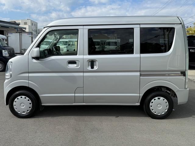 NV100クリッパーバン GX ハイルーフ キーレス 前後パワーウィンドウ 電格ミラー 衝突被害軽減ブレーキ セーフティパッケージ ハロゲンライト 純正ナビ バックカメラ ETC ドライブレコーダー Bluetooth 記録簿(13枚目)