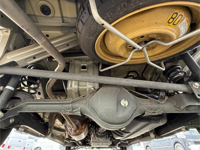 NV100クリッパーバン GX ハイルーフ キーレス 前後パワーウィンドウ 電格ミラー 衝突被害軽減ブレーキ セーフティパッケージ ハロゲンライト 純正ナビ バックカメラ ETC ドライブレコーダー Bluetooth 記録簿(23枚目)