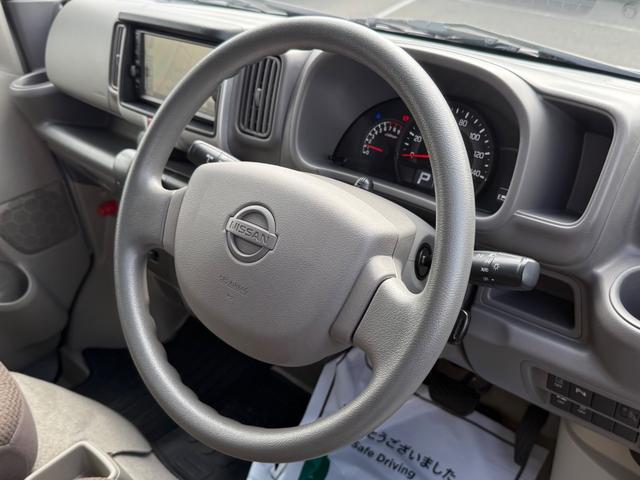 NV100クリッパーバン GX ハイルーフ キーレス 前後パワーウィンドウ 電格ミラー 衝突被害軽減ブレーキ セーフティパッケージ ハロゲンライト 純正ナビ バックカメラ ETC ドライブレコーダー Bluetooth 記録簿(24枚目)