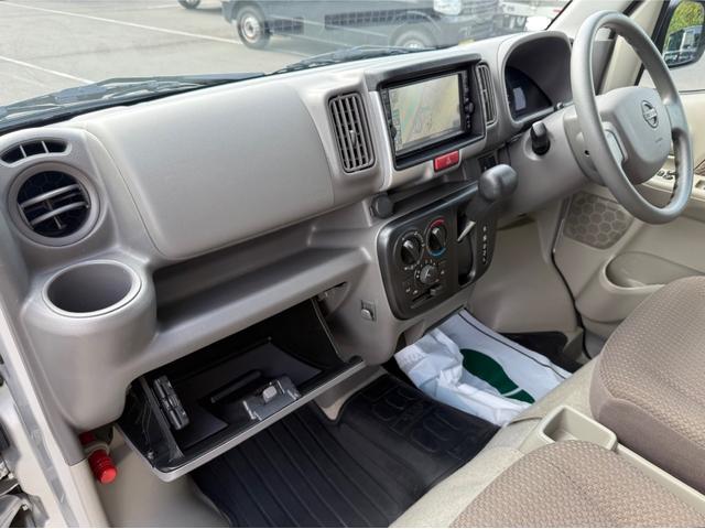 NV100クリッパーバン GX ハイルーフ キーレス 前後パワーウィンドウ 電格ミラー 衝突被害軽減ブレーキ セーフティパッケージ ハロゲンライト 純正ナビ バックカメラ ETC ドライブレコーダー Bluetooth 記録簿(26枚目)