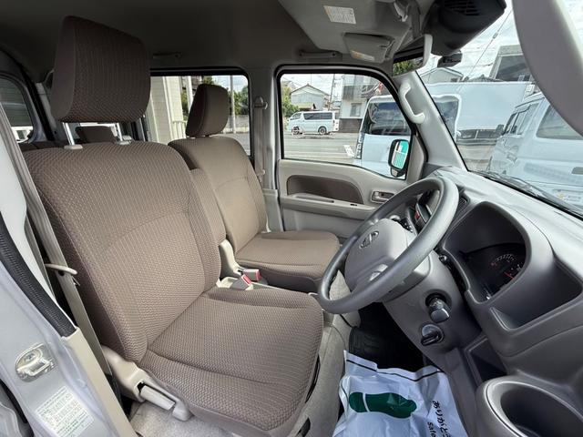 NV100クリッパーバン GX ハイルーフ キーレス 前後パワーウィンドウ 電格ミラー 衝突被害軽減ブレーキ セーフティパッケージ ハロゲンライト 純正ナビ バックカメラ ETC ドライブレコーダー Bluetooth 記録簿(38枚目)