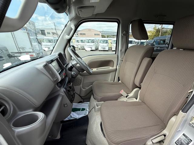 NV100クリッパーバン GX ハイルーフ キーレス 前後パワーウィンドウ 電格ミラー 衝突被害軽減ブレーキ セーフティパッケージ ハロゲンライト 純正ナビ バックカメラ ETC ドライブレコーダー Bluetooth 記録簿(39枚目)