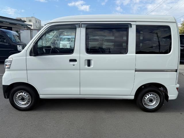 ハイゼットカーゴ  ハイルーフ キーレス 前パワーウィンドウ 衝突被害軽減ブレーキ スマートアシスト ハロゲンライト 社外ナビ ETC ドライブレコーダー クリアランスソナー 両側スライドドア プライバシーガラス 記録簿(13枚目)