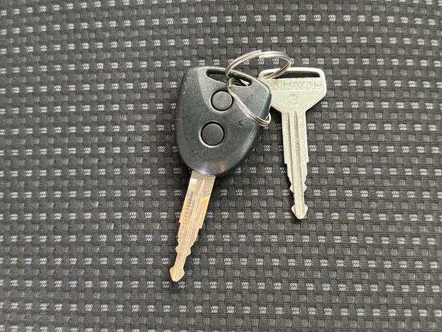 ハイゼットカーゴ DX SAIII ハイルーフ キーレス 前パワーウィンドウ 衝突被害軽減ブレーキ ETC ハロゲンライト プライバシーガラス 両側スライドドア スマートアシスト クリアランスソナー 記録簿(50枚目)