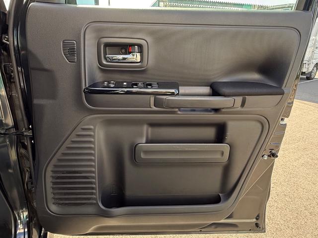 スペーシアカスタム ハイブリッドＸＳ　スマートキー　両側電動スライドドア　ナビ　バックカメラ　前後パワーウィンドウ　電格ミラー　ＥＴＣ　ドライブレコーダー　軽自動車（36枚目）