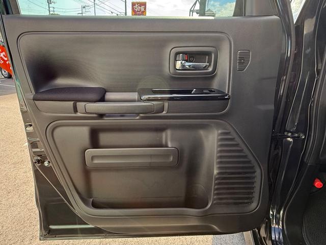 スペーシアカスタム ハイブリッドＸＳ　スマートキー　両側電動スライドドア　ナビ　バックカメラ　前後パワーウィンドウ　電格ミラー　ＥＴＣ　ドライブレコーダー　軽自動車（37枚目）