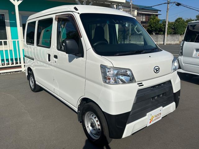 ハイゼットカーゴ ＤＸ　ＳＡＩＩＩ　ハイルーフ　４ＷＤ　キーレス　前パワーウィンドウ　衝突被害軽減ブレーキ　スマートアシスト　ハロゲンライト　クリアランスソナー　両側スライドドア　　記録簿（12枚目）