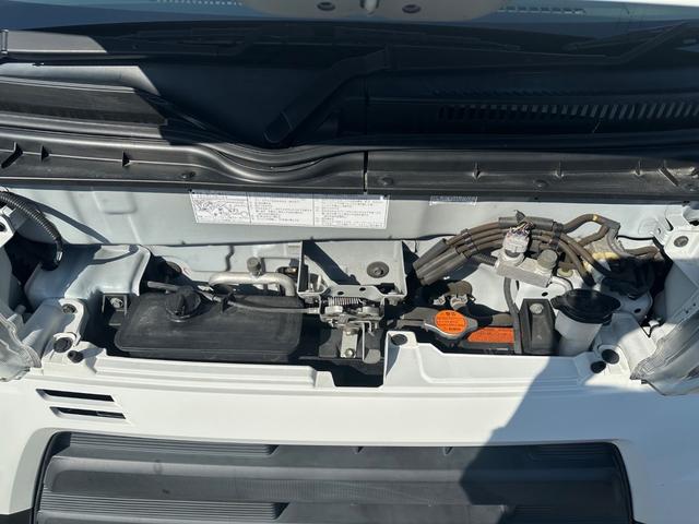 ハイゼットカーゴ ＤＸ　ＳＡＩＩＩ　ハイルーフ　４ＷＤ　キーレス　前パワーウィンドウ　衝突被害軽減ブレーキ　スマートアシスト　ハロゲンライト　クリアランスソナー　両側スライドドア　　記録簿（21枚目）
