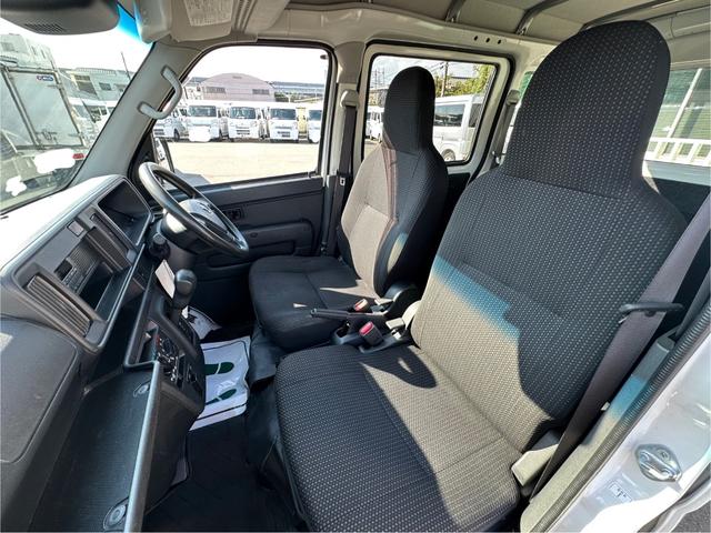 ハイゼットカーゴ ＤＸ　ＳＡＩＩＩ　ハイルーフ　４ＷＤ　キーレス　前パワーウィンドウ　衝突被害軽減ブレーキ　スマートアシスト　ハロゲンライト　クリアランスソナー　両側スライドドア　　記録簿（39枚目）