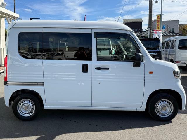 N-VAN G ハイルーフ キーレス 前パワーウィンドウ 衝突被害軽減ブレーキ ハロゲンライト クリアランスソナー 両側スライドドア プライバシーガラス 記録簿 軽自動車 軽バン 軽貨物(14枚目)