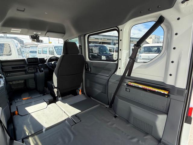 N-VAN G ハイルーフ キーレス 前パワーウィンドウ 衝突被害軽減ブレーキ ハロゲンライト クリアランスソナー 両側スライドドア プライバシーガラス 記録簿 軽自動車 軽バン 軽貨物(39枚目)