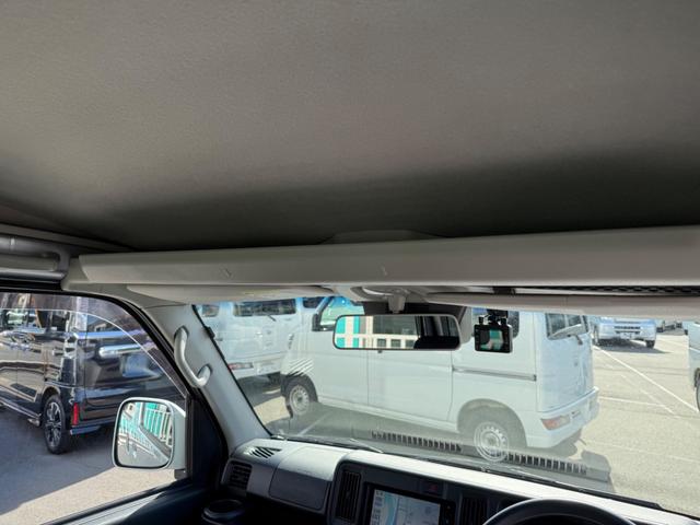ハイゼットカーゴ クルーズＳＡＩＩＩ　ハイルーフ　４ＷＤ　ビジネスパッケージ　キーレス　前パワーウィンドウ　電格ミラー　純正ナビ　バックカメラ　ＥＴＣ　ドライブレコーダー　ＬＥＤヘッドライト　フルセグ　プライバシーガラス（27枚目）