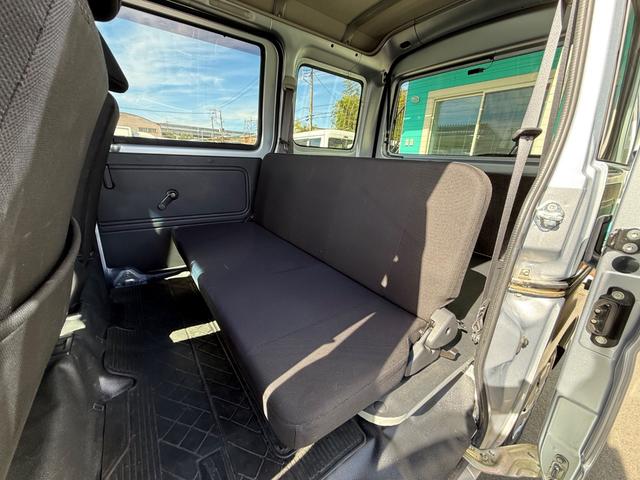 ハイゼットカーゴ クルーズＳＡＩＩＩ　ハイルーフ　４ＷＤ　ビジネスパッケージ　キーレス　前パワーウィンドウ　電格ミラー　純正ナビ　バックカメラ　ＥＴＣ　ドライブレコーダー　ＬＥＤヘッドライト　フルセグ　プライバシーガラス（40枚目）