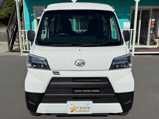 ハイゼットカーゴ ＤＸ　ＳＡＩＩＩ　ハイルーフ　キーレス　前パワーウィンドウ　衝突被害軽減ブレーキ　スマートアシスト　ＬＥＤヘッドライト　ドライブレコーダー　プライバシーガラス　両側スライドドア　記録簿（11枚目）