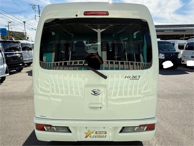 ハイゼットカーゴ ＤＸ　ＳＡＩＩＩ　ハイルーフ　キーレス　前パワーウィンドウ　衝突被害軽減ブレーキ　スマートアシスト　ＬＥＤヘッドライト　ドライブレコーダー　プライバシーガラス　両側スライドドア　記録簿（16枚目）