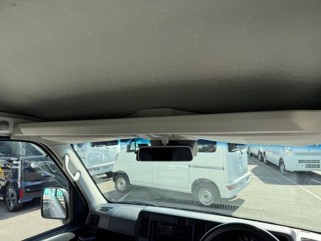 ハイゼットカーゴ ＤＸ　ＳＡＩＩＩ　ハイルーフ　キーレス　前パワーウィンドウ　衝突被害軽減ブレーキ　スマートアシスト　ＬＥＤヘッドライト　ドライブレコーダー　プライバシーガラス　両側スライドドア　記録簿（28枚目）