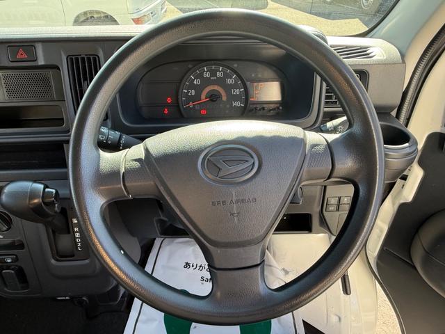 ハイゼットカーゴ ＤＸ　ＳＡＩＩＩ　ハイルーフ　キーレス　前パワーウィンドウ　衝突被害軽減ブレーキ　スマートアシスト　ＬＥＤヘッドライト　ドライブレコーダー　プライバシーガラス　両側スライドドア　記録簿（32枚目）