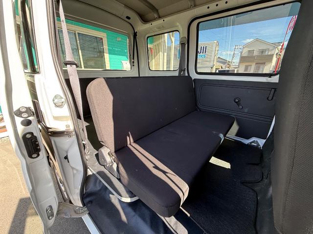 ハイゼットカーゴ ＤＸ　ＳＡＩＩＩ　ハイルーフ　キーレス　前パワーウィンドウ　衝突被害軽減ブレーキ　スマートアシスト　ＬＥＤヘッドライト　ドライブレコーダー　プライバシーガラス　両側スライドドア　記録簿（40枚目）