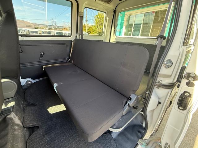 ハイゼットカーゴ ＤＸ　ＳＡＩＩＩ　ハイルーフ　キーレス　前パワーウィンドウ　衝突被害軽減ブレーキ　スマートアシスト　ＬＥＤヘッドライト　ドライブレコーダー　プライバシーガラス　両側スライドドア　記録簿（41枚目）