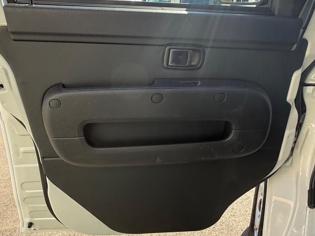 ハイゼットカーゴ ＤＸ　ＳＡＩＩＩ　ハイルーフ　キーレス　前パワーウィンドウ　衝突被害軽減ブレーキ　スマートアシスト　ＬＥＤヘッドライト　ドライブレコーダー　プライバシーガラス　両側スライドドア　記録簿（43枚目）