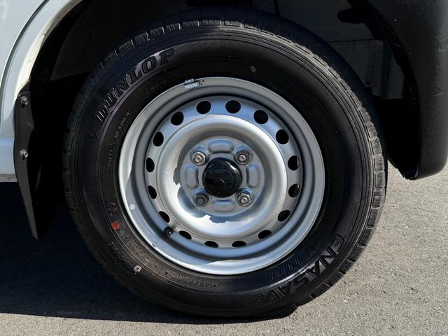 ハイゼットカーゴ ＤＸ　ＳＡＩＩＩ　ハイルーフ　キーレス　前パワーウィンドウ　衝突被害軽減ブレーキ　スマートアシスト　ＬＥＤヘッドライト　ドライブレコーダー　プライバシーガラス　両側スライドドア　記録簿（53枚目）