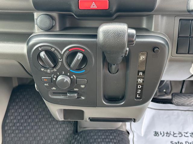 エブリイ ＰＣ　ハイルーフ　キーレス　前パワーウィンドウ　プライバシーガラス　衝突被害軽減ブレーキ　両側スライドドア　４ＡＴ　クリアランスソナー　記録簿　軽貨物　軽バン　軽自動車（31枚目）