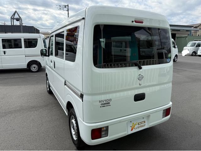 ＮＶ１００クリッパーバン ＤＸ　ＧＬセーフティパッケージ　ハイルーフ　４ＡＴ　キーレス　前パワーウィンドウ　電格ミラー　衝突被害軽減ブレーキ　純正ナビ　ＥＴＣ　ドライブレコーダー　フルセグ　プライバシーガラス　クリアランスソナー　記録簿　軽貨物　軽バン（16枚目）