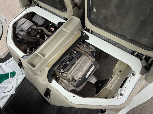 ＮＶ１００クリッパーバン ＤＸ　ＧＬセーフティパッケージ　ハイルーフ　４ＡＴ　キーレス　前パワーウィンドウ　電格ミラー　衝突被害軽減ブレーキ　純正ナビ　ＥＴＣ　ドライブレコーダー　フルセグ　プライバシーガラス　クリアランスソナー　記録簿　軽貨物　軽バン（19枚目）