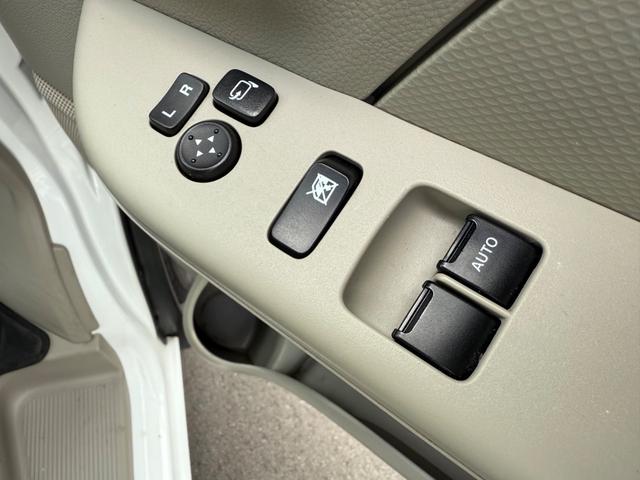 ＮＶ１００クリッパーバン ＤＸ　ＧＬセーフティパッケージ　ハイルーフ　４ＡＴ　キーレス　前パワーウィンドウ　電格ミラー　衝突被害軽減ブレーキ　純正ナビ　ＥＴＣ　ドライブレコーダー　フルセグ　プライバシーガラス　クリアランスソナー　記録簿　軽貨物　軽バン（49枚目）