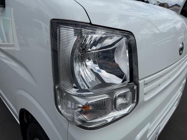 ＮＶ１００クリッパーバン ＤＸ　ＧＬセーフティパッケージ　ハイルーフ　４ＡＴ　キーレス　前パワーウィンドウ　電格ミラー　衝突被害軽減ブレーキ　純正ナビ　ＥＴＣ　ドライブレコーダー　フルセグ　プライバシーガラス　クリアランスソナー　記録簿　軽貨物　軽バン（54枚目）