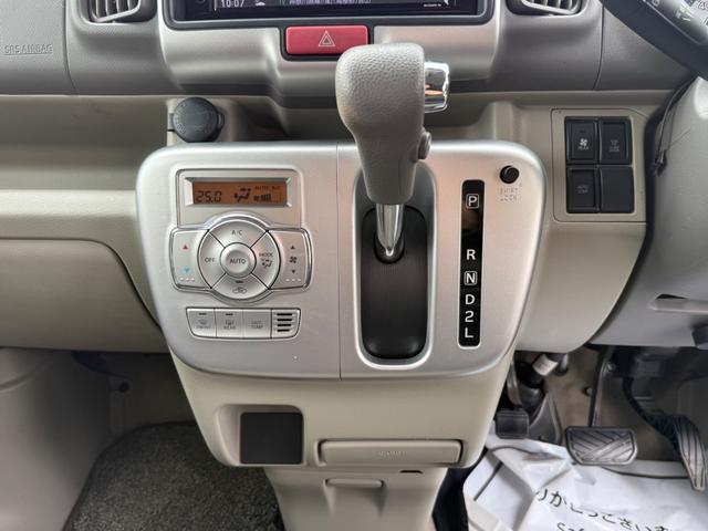 ＮＶ１００クリッパーリオ Ｇ　ハイルーフ　スマートキー　前後パワーウィンドウ　電格ミラー　衝突被害軽減ブレーキ　純正ナビ　ｂｌｕｅｔｏｏｔｈ　フルセグ　ＥＴＣ　プライバシーガラス　クリアランスソナー　両側電動スライドドア（29枚目）