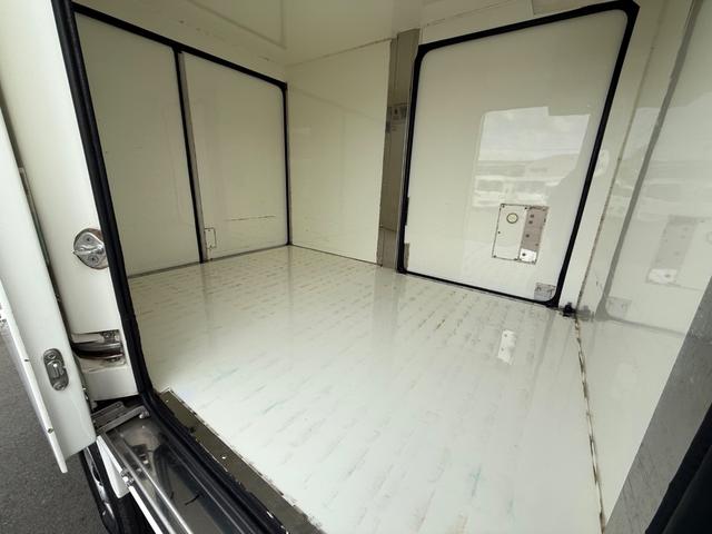 ハイゼットトラック 　中温冷凍車　機械式冷凍冷蔵車　キーレス　前パワーウィンドウ　両側スライドドア　ＥＴＣ　ドライブレコーダー　ハロゲンライト　記録簿　軽貨物　軽バン　商用バン　軽自動車（33枚目）