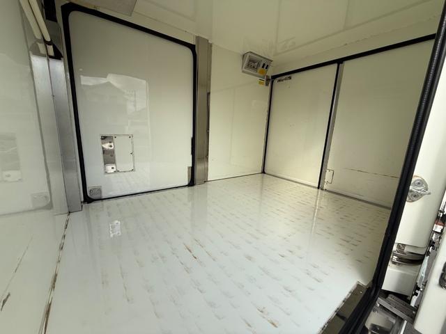 ハイゼットトラック 　中温冷凍車　機械式冷凍冷蔵車　キーレス　前パワーウィンドウ　両側スライドドア　ＥＴＣ　ドライブレコーダー　ハロゲンライト　記録簿　軽貨物　軽バン　商用バン　軽自動車（34枚目）