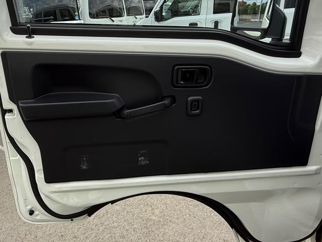 ハイゼットトラック 　中温冷凍車　機械式冷凍冷蔵車　キーレス　前パワーウィンドウ　両側スライドドア　ＥＴＣ　ドライブレコーダー　ハロゲンライト　記録簿　軽貨物　軽バン　商用バン　軽自動車（36枚目）