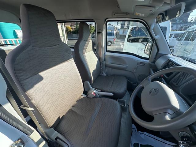 ＮＶ１００クリッパーバン ＤＸ　セーフティパッケージ　ハイルーフ　キーレス　５ＡＧＳ　２ｎｄ発進　プライバシーガラス　クリアランスソナー　ハロゲンライト　両側スライドドア　衝突被害軽減ブレーキ　軽貨物　軽バン　軽自動車（37枚目）