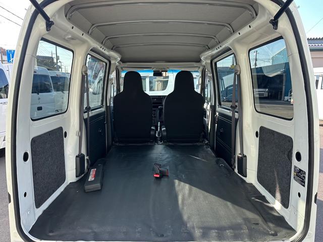 ハイゼットカーゴ ＤＸ　ＳＡＩＩＩ　ハイルーフ　キーレス　前パワーウィンドウ　スマートアシスト　衝突被害軽減ブレーキ　クリアランスソナー　両側スライドドア　ハロゲンライト　両側スライドドア　記録簿（3枚目）