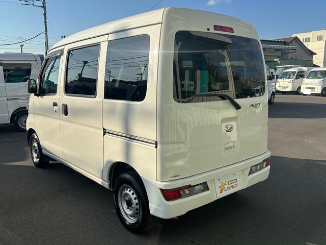 ハイゼットカーゴ ＤＸ　ＳＡＩＩＩ　ハイルーフ　キーレス　前パワーウィンドウ　スマートアシスト　衝突被害軽減ブレーキ　クリアランスソナー　両側スライドドア　ハロゲンライト　両側スライドドア　記録簿（17枚目）