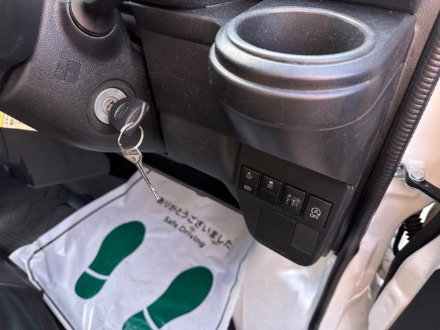 ハイゼットカーゴ ＤＸ　ＳＡＩＩＩ　ハイルーフ　キーレス　前パワーウィンドウ　スマートアシスト　衝突被害軽減ブレーキ　クリアランスソナー　両側スライドドア　ハロゲンライト　両側スライドドア　記録簿（35枚目）