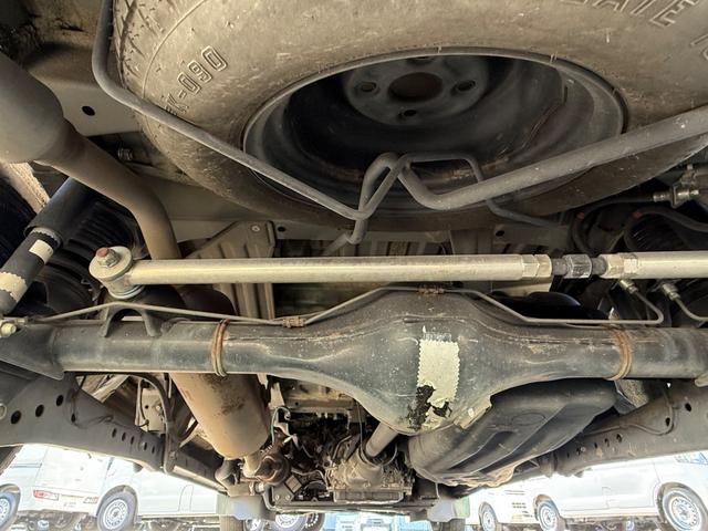 ハイゼットカーゴ クルーズターボSAIII ハイルーフ キーレス 前後パワーウィンドウ 電格ミラー 衝突被害軽減ブレーキ 純正ナビ フルセグ ETC2.0 プライバシーガラス 両側スライドドア ハロゲンライト 記録簿(24枚目)