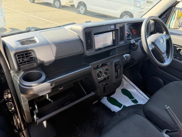 ハイゼットカーゴ クルーズターボSAIII ハイルーフ キーレス 前後パワーウィンドウ 電格ミラー 衝突被害軽減ブレーキ 純正ナビ フルセグ ETC2.0 プライバシーガラス 両側スライドドア ハロゲンライト 記録簿(27枚目)