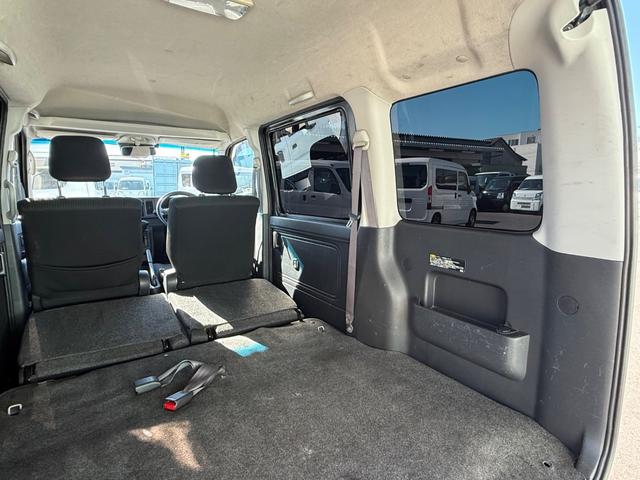 ハイゼットカーゴ クルーズターボSAIII ハイルーフ キーレス 前後パワーウィンドウ 電格ミラー 衝突被害軽減ブレーキ 純正ナビ フルセグ ETC2.0 プライバシーガラス 両側スライドドア ハロゲンライト 記録簿(44枚目)